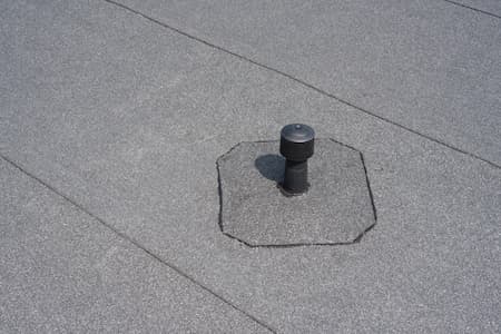 4 Reasons Flat Roofs Are a Popular Choice for Modern Homes & Businesses